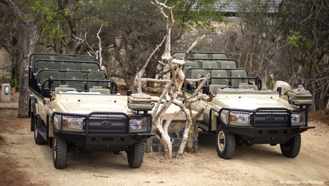 safari game vehicles